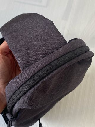Mochila Xiaomi Mi City Sling Bag gris oscuro
