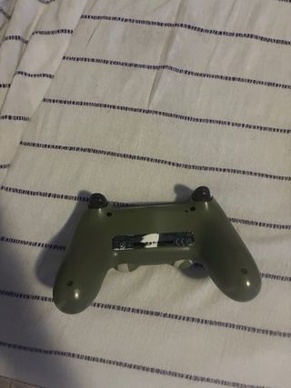 PS4 (PlayStation 4) con 2 controller