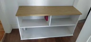 Mueble auxiliar madera y blanco