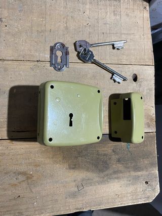 Cerradura antigua Lince con 2 llaves