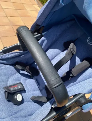 Carrozza Bugaboo Fox 2 con ovetto+seggiolino quasi nuova