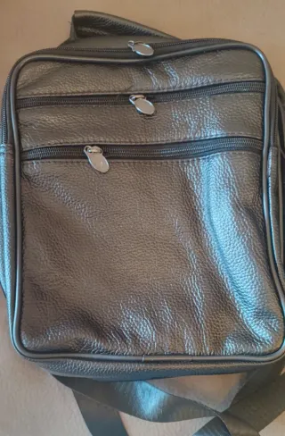 Bolso de hombre negro