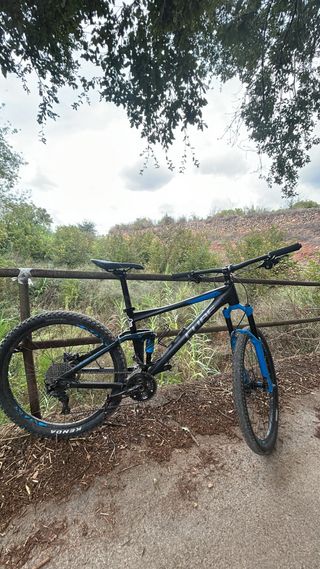 Bicicleta Cube 27,5 2017