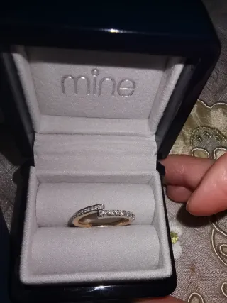 Anello oro e diamanti