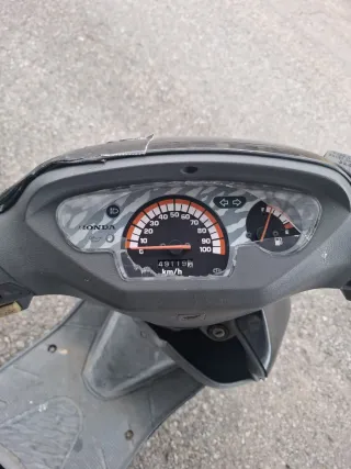 Moto Honda SFX 50cc – Año 2000