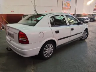 Opel Astra 2000