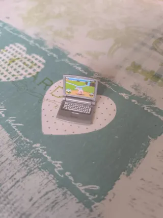 Muebles de casa de muñecas