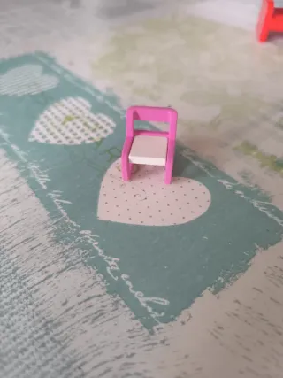 Muebles de casa de muñecas