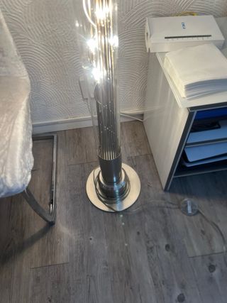 Lámpara de pie cristal y metal