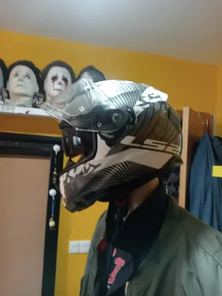 Casco Moto Integral LS2 Talla Pequeña