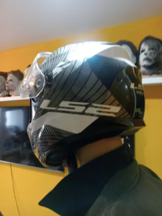 Casco Moto Integral LS2 Talla Pequeña