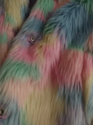 Abrigo peludo multicolor