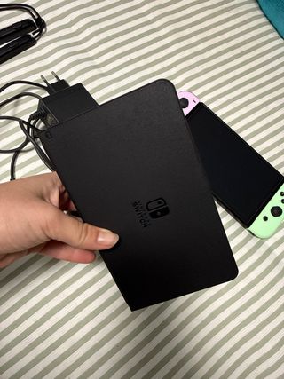 Nintendo Switch OLED Verde y Rosa