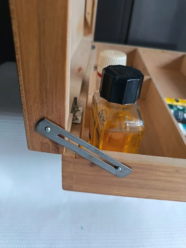 Caja de madera BONFIL para pinturas