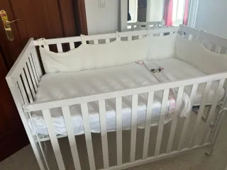 Cuna de bebé blanca+colchon