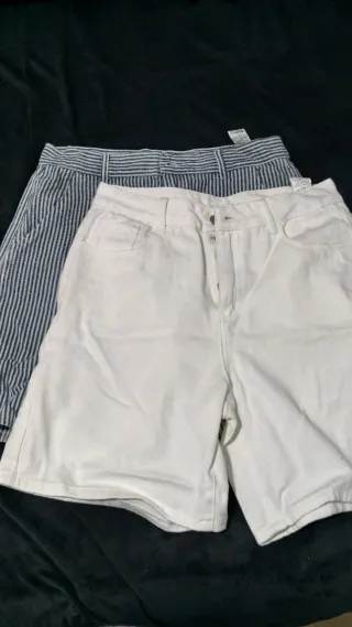 Pantalones cortos(los 2 en 5€ )