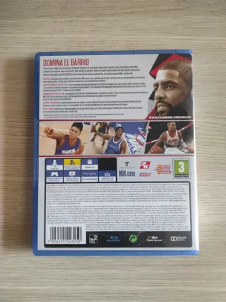 PS4 Slim + 2 Juegos + Mando de la pley