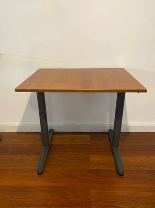 Escritorio madera y metal