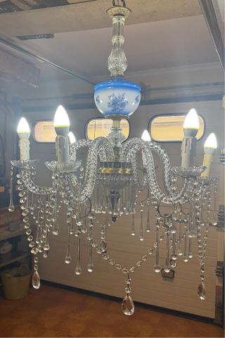 Lámpara de araña antigua de cristal  6 brazos