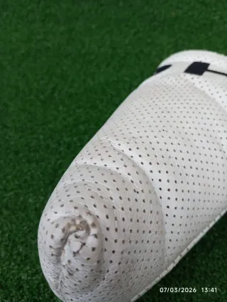 Funda Putter TaylorMade Ghost  para palo de golf