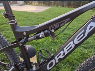 Bicicleta Orbea MTB a doppia sospensione