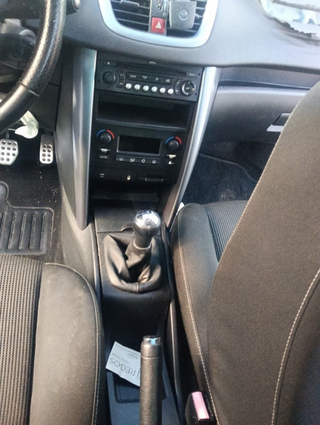 CONSOLA CENTRAL PEUGEOT 207