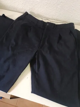 Pantalón de traje negro