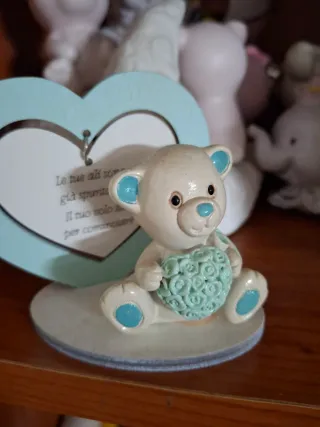 Orsetto in ceramica con cuori