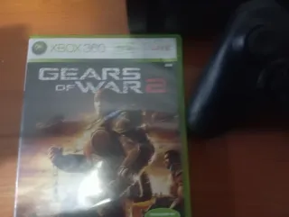 Xbox 360 con 4 juegos y mando negociable