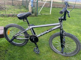 Bicicleta BMX GT