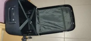 Maleta de viaje negra con ruedas Tallas 50, 35, 20