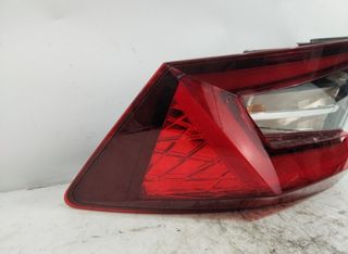 1793999 skoda 57a.945.208 piloto tras der karoq