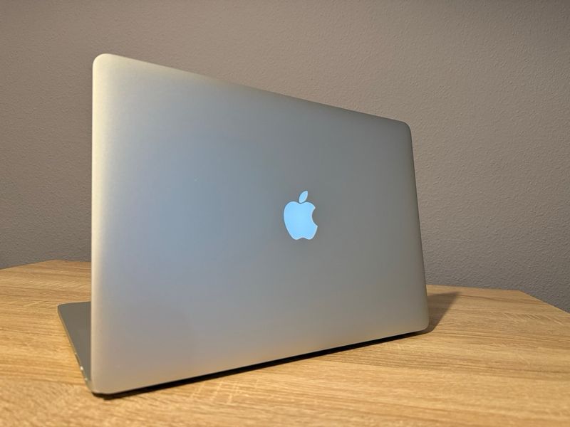 MacBook Pro 15 Plata afbeelding 3