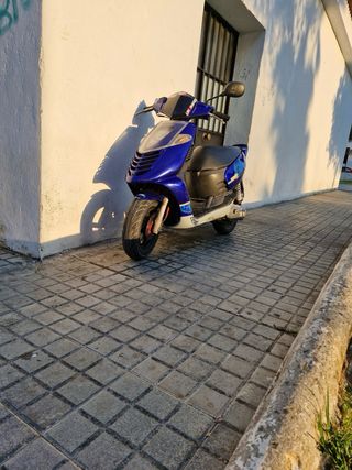 Aprilia Sonic Azul Scooter Automática