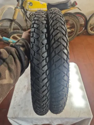 Cubierta Moto Metzeler 2 3/4-17 .se incluyen 2 uni