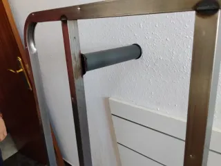 Somier 135x190. Urge vender x mudanza. Es metálico