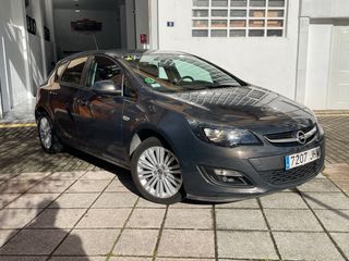 Opel Astra 2015