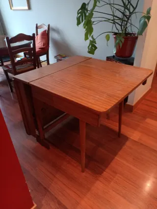 Mesa plegable de madera