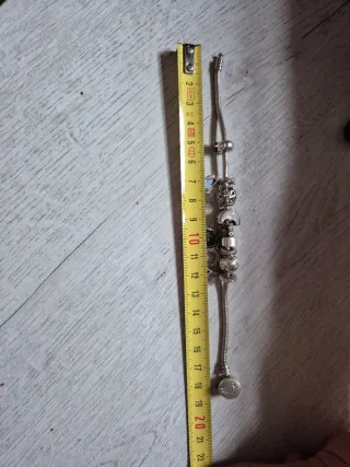 Pulsera Pandora con charms plata