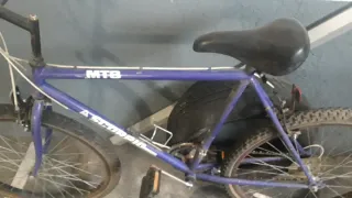 Bicicleta azul Hador