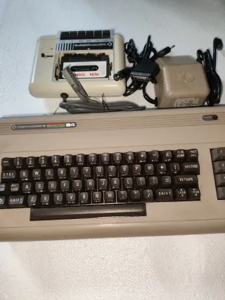 COMMODORE 64 PANERA