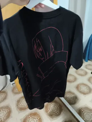 Camiseta Negra Anime Estampado