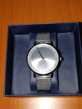 Reloj Tommy Hilfiger. Pulsera de acero inoxidable