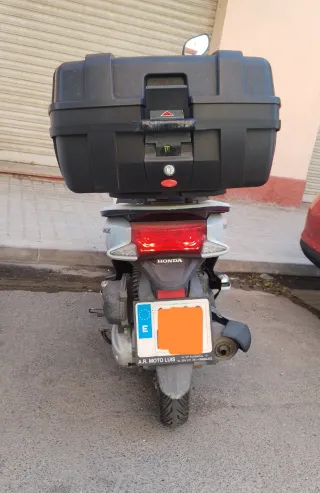 Honda PCX 125cc 2017 Scooter Maxi