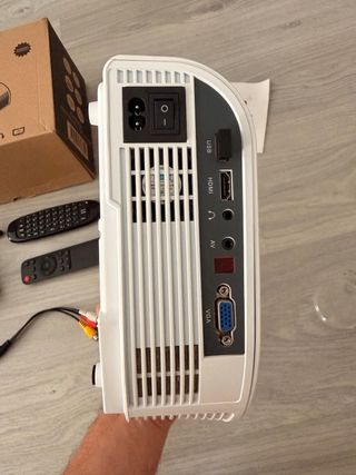 Proyector Gadnic Mini LED WiFi