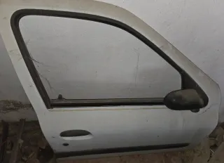 Puerta Trasera Izquierda Renault Clio