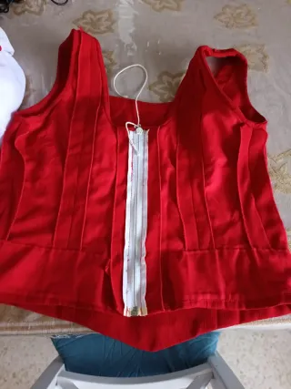 Traje de flamenca rojo y blanco