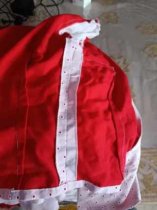 Traje de flamenca rojo y blanco