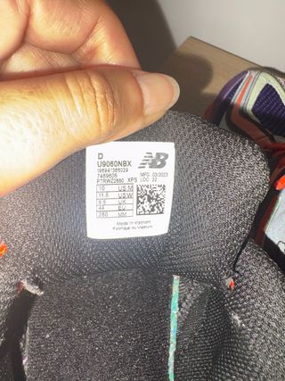 Zapatillas New Balance 9060 Talla 44