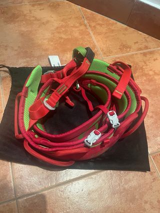 Arnés escalada, marca Anthea, talla M-L